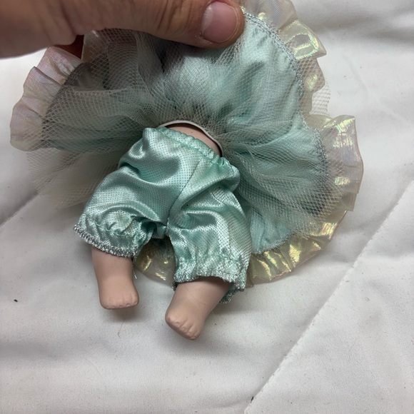 Paradise Galleries Birthstone Angels Collection June Doll - Picture 5 of 6